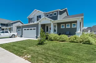4772 N Topaz Dr, Eagle Mountain, UT 84005 - Photo 2