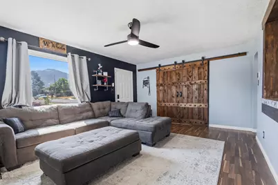405 N Parkway Ave E, Tooele, UT 84074 - Photo 8
