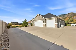 1585 E Ila Cove, Lake Point, UT 84074 - Photo 2