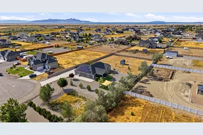 1585 E Ila Cv #208, Lake Point, UT 84074 - Photo 20