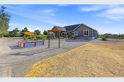 1585 E Ila Cv #208, Lake Point, UT 84074 - Photo 10