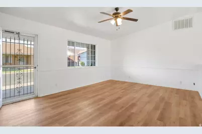 1040 E 900 S #12, Saint George, UT 84790 - Photo 4
