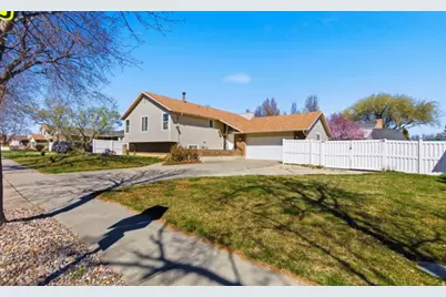 808 W Bullion St, Murray, UT 84123 - Photo 1