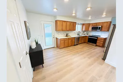 808 W Bullion St, Murray, UT 84123 - Photo 12
