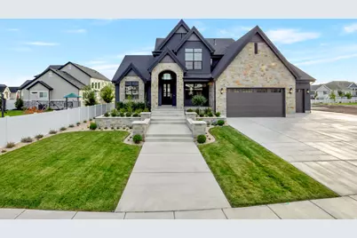 39 N Hayfield Cir, Kaysville, UT 84037 - Photo 2