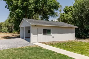 225 W 8800 S, Paradise, UT 84328 - Photo 38