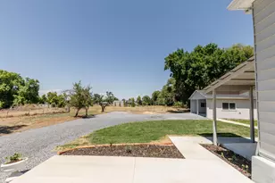 225 W 8800 S, Paradise, UT 84328 - Photo 32