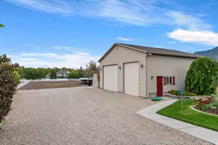 835 E Canyon Breeze Ln, Draper, UT 84020 - Photo 22