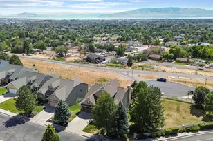 8987 N Cottage Cyn Dr, Cedar Hills, UT 84062 - Photo 46