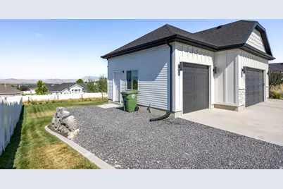 247 S 980 E, Smithfield, UT 84335 - Photo 4