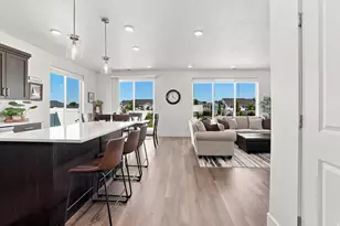 541 E 600 S, Hyrum, UT 84319 - Photo 12