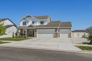541 E 600 S, Hyrum, UT 84319 - Photo 2