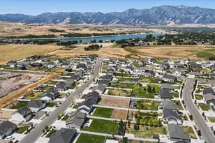 541 E 600 S, Hyrum, UT 84319 - Photo 70