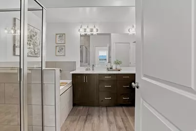 541 E 600 S, Hyrum, UT 84319 - Photo 28