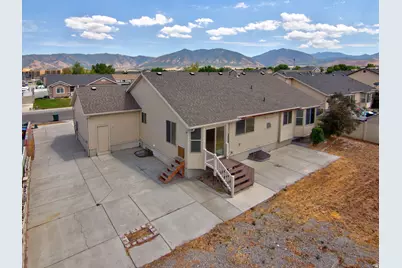 2177 N 130 W, Tooele, UT 84074 - Photo 2