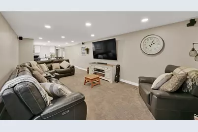 1358 E Heatherton Cir, Murray, UT 84121 - Photo 24