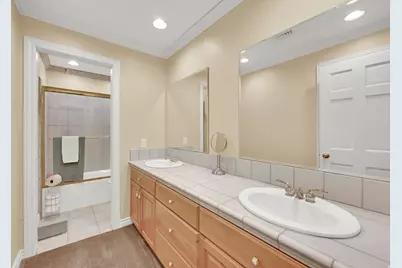 1358 E Heatherton Cir, Murray, UT 84121 - Photo 32