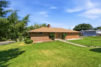 3016 S Davis Blvd, Bountiful, UT 84010 - Photo 2