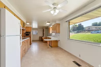 3016 S Davis Blvd, Bountiful, UT 84010 - Photo 4