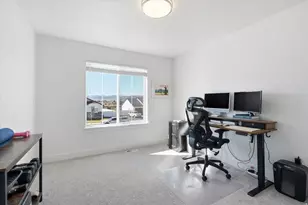 531 E 600 S, Hyrum, UT 84319 - Photo 14