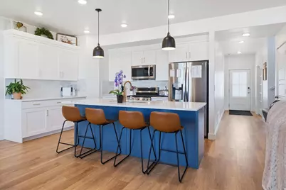 531 E 600 S, Hyrum, UT 84319 - Photo 6
