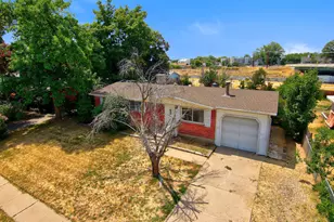 225 N Green Dr, Layton, UT 84041 - Photo 36