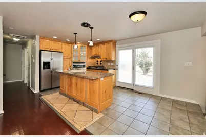 225 N Green Dr, Layton, UT 84041 - Photo 12