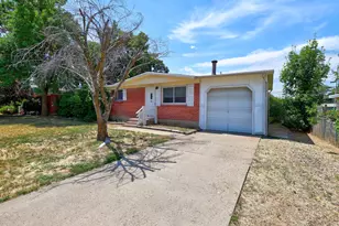 225 N Green Dr, Layton, UT 84041 - Photo 2