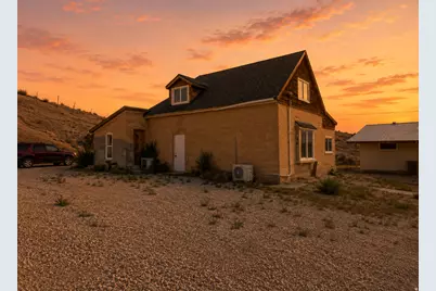 40 W 200 N, Castle Dale, UT 84513 - Photo 2