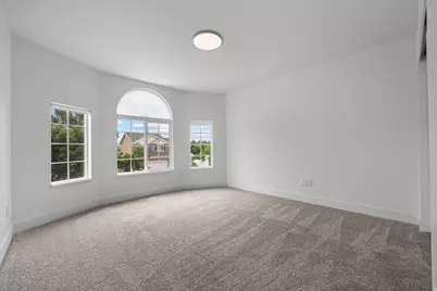1060 W Oldham Dr N, North Salt Lake, UT 84054 - Photo 16