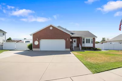 1457 S 2600 W, Syracuse, UT 84075 - Photo 2