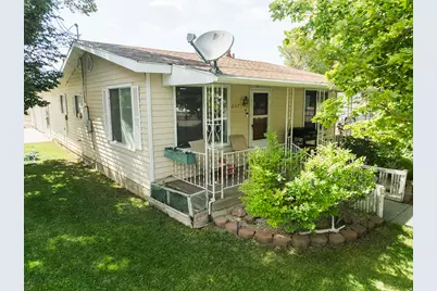 207 N 300 W, Delta, UT 84624 - Photo 2