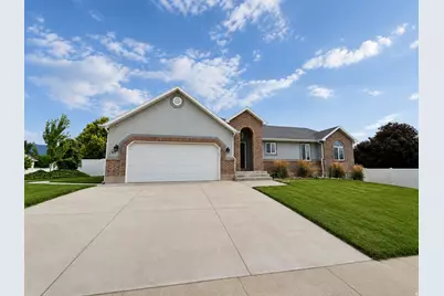 198 N Dakota Dr, Springville, UT 84663 - Photo 1
