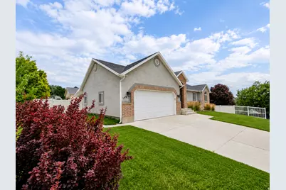 198 N Dakota Dr, Springville, UT 84663 - Photo 2