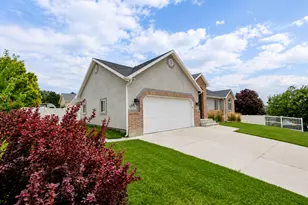 198 N Dakota Dr, Springville, UT 84663 - Photo 2