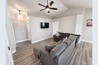 198 N Dakota Dr, Springville, UT 84663 - Photo 18