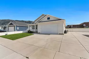 128 E 840 N, Santaquin, UT 84655 - Photo 1