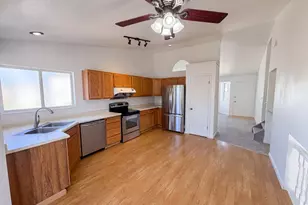532 W 860 S, Tremonton, UT 84337 - Photo 6