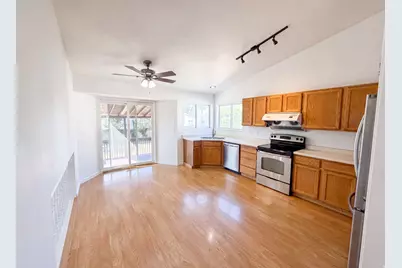 532 W 860 S, Tremonton, UT 84337 - Photo 2
