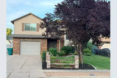 89 N 400 W, Clearfield, UT 84015 - Photo 2