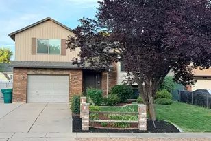 89 N 400 W, Clearfield, UT 84015 - Photo 2