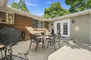 2092 E Somerset Dr S, Cottonwood Heights, UT 84121 - Photo 42