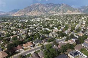 2092 E Somerset Dr S, Cottonwood Heights, UT 84121 - Photo 56