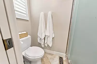 2092 E Somerset Dr S, Cottonwood Heights, UT 84121 - Photo 16