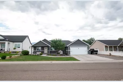 490 N 1000 E, Beaver, UT 84713 - Photo 2