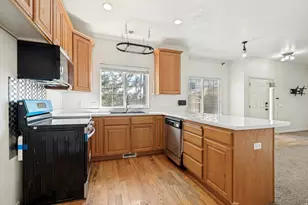33 W 680 N, Orem, UT 84057 - Photo 8