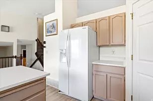 52555 S Level Dr W, Taylorsville, UT 84129 - Photo 10