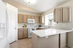 52555 S Level Dr W, Taylorsville, UT 84129 - Photo 8