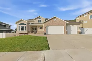 1361 E Martha Dunyon Circle, Draper, UT 84020 - Photo 2
