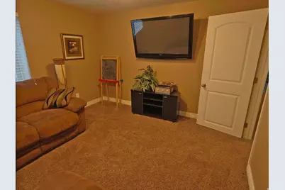 328 N 3600 W, Layton, UT 84041 - Photo 32